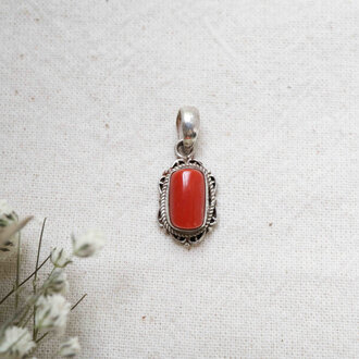 Coral Pendant - Fittonia Coral Pendant - Fittonia