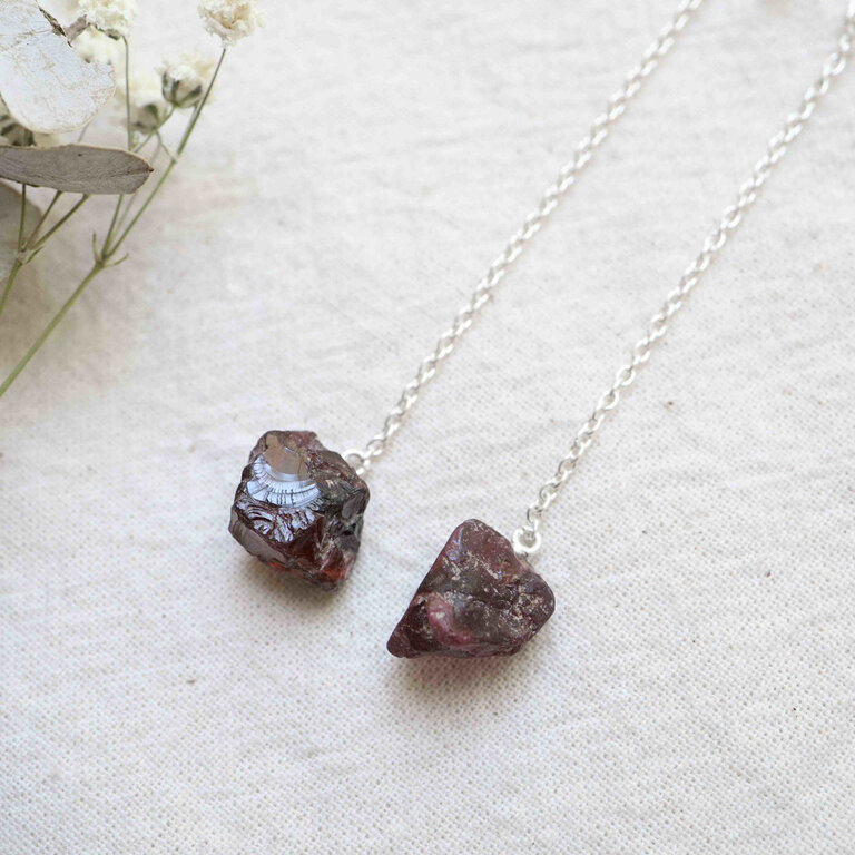 Garnet Earrings - Hoya