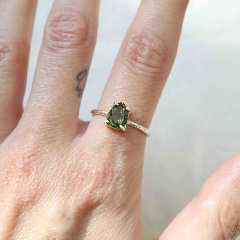 Moldavite Ring - Goutte