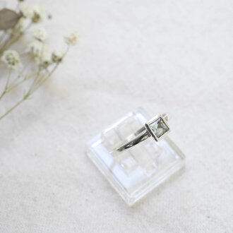 Blue Topaz Ring - Carré