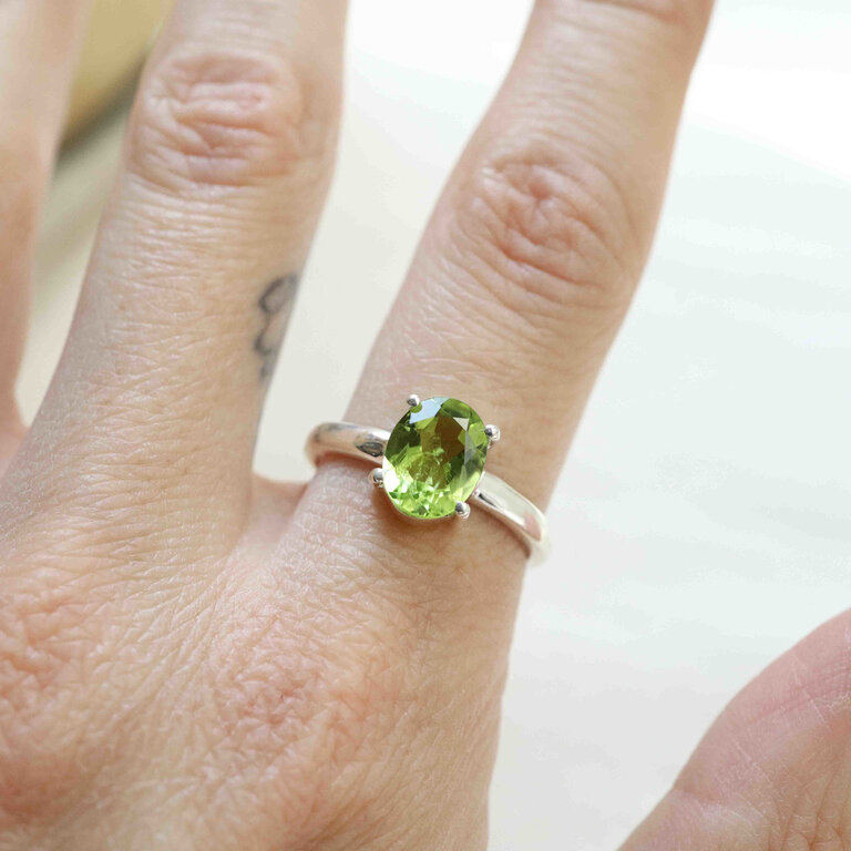 Peridot Ring - Ovale