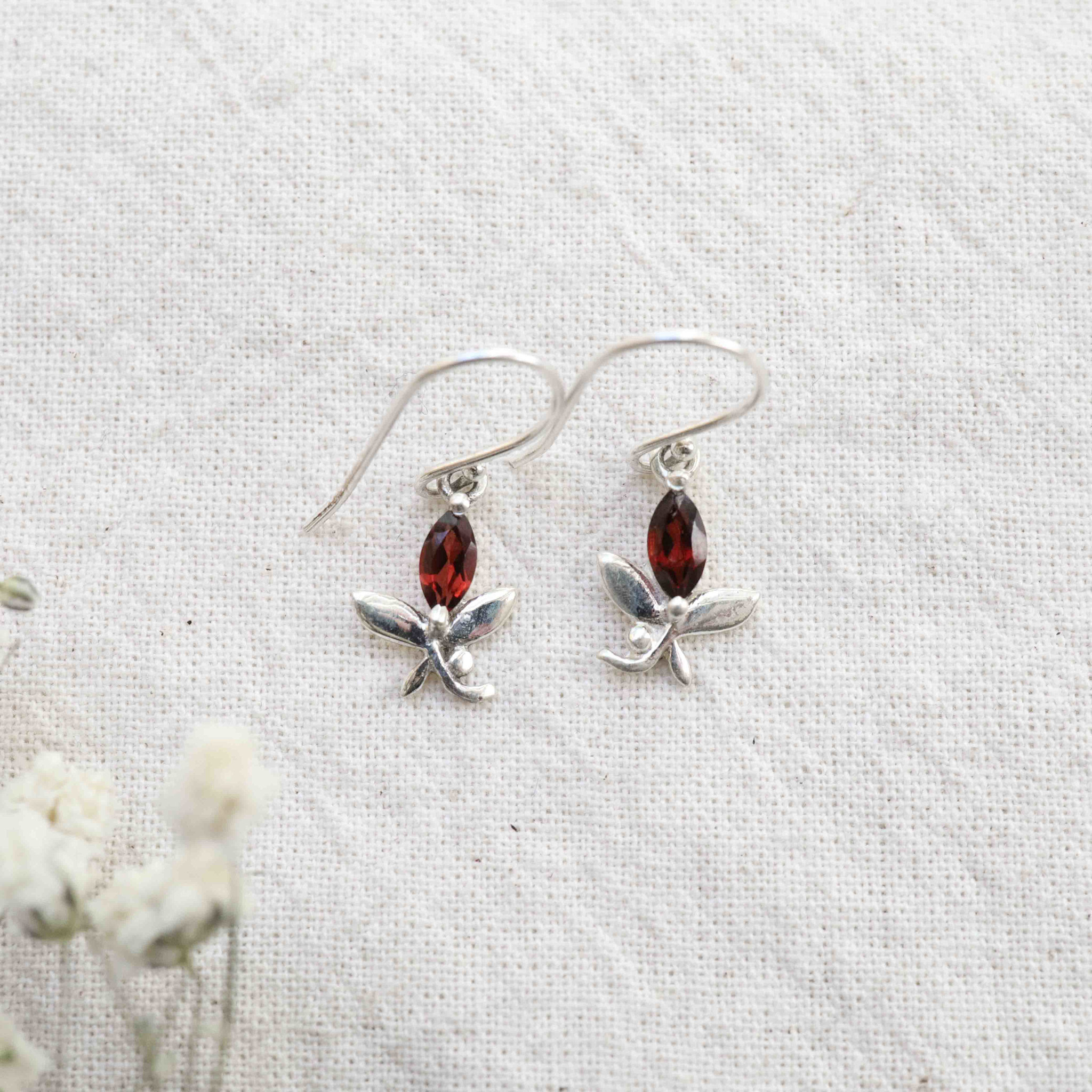 Garnet Earrings - Elva