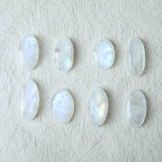 Pierre de lune - Cabochon ovale