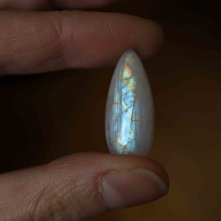 Pierre de lune - Cabochon goutte