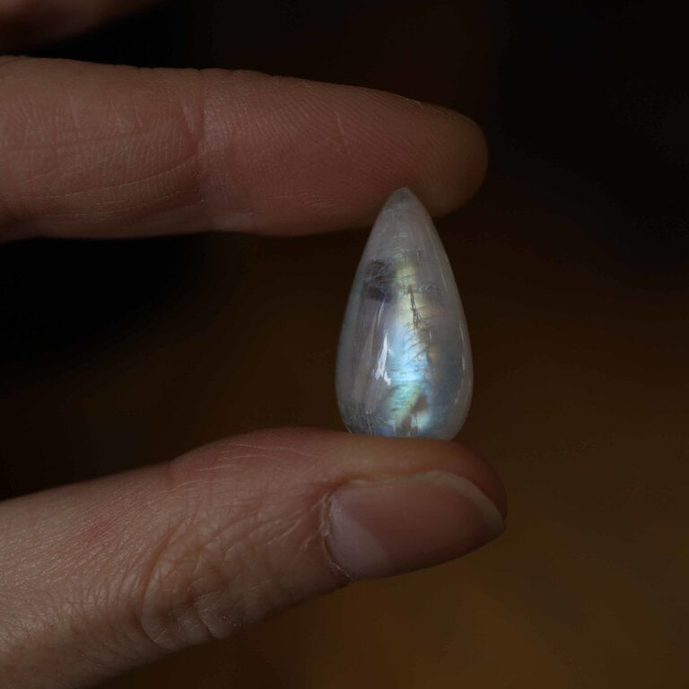 Pierre de lune - Cabochon goutte