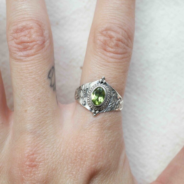 Peridot Ring - Draco