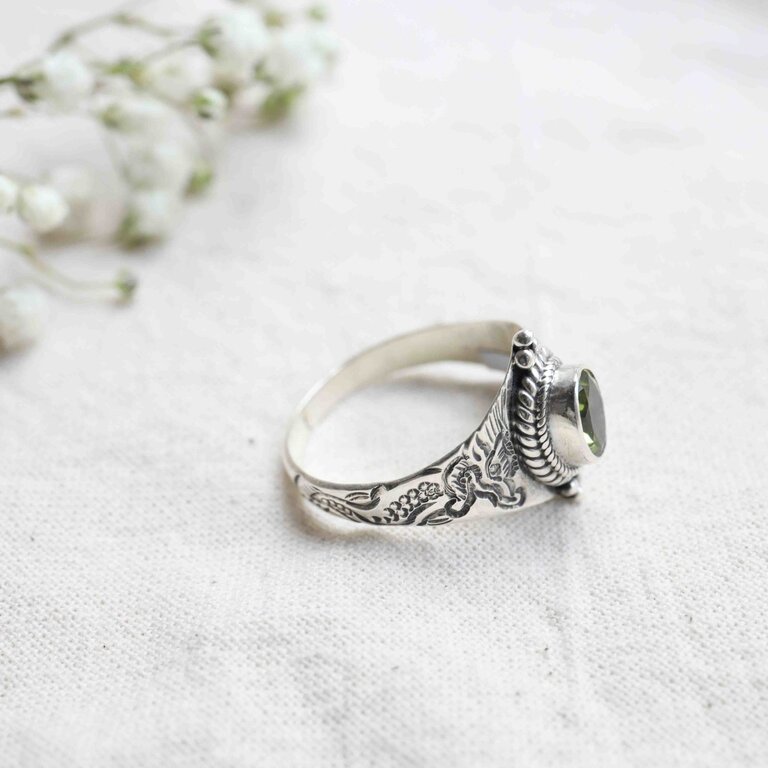 Peridot Ring - Draco