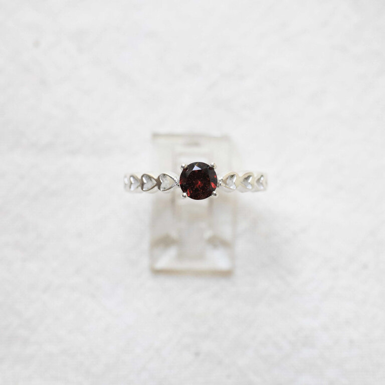 Garnet Ring - Vénus