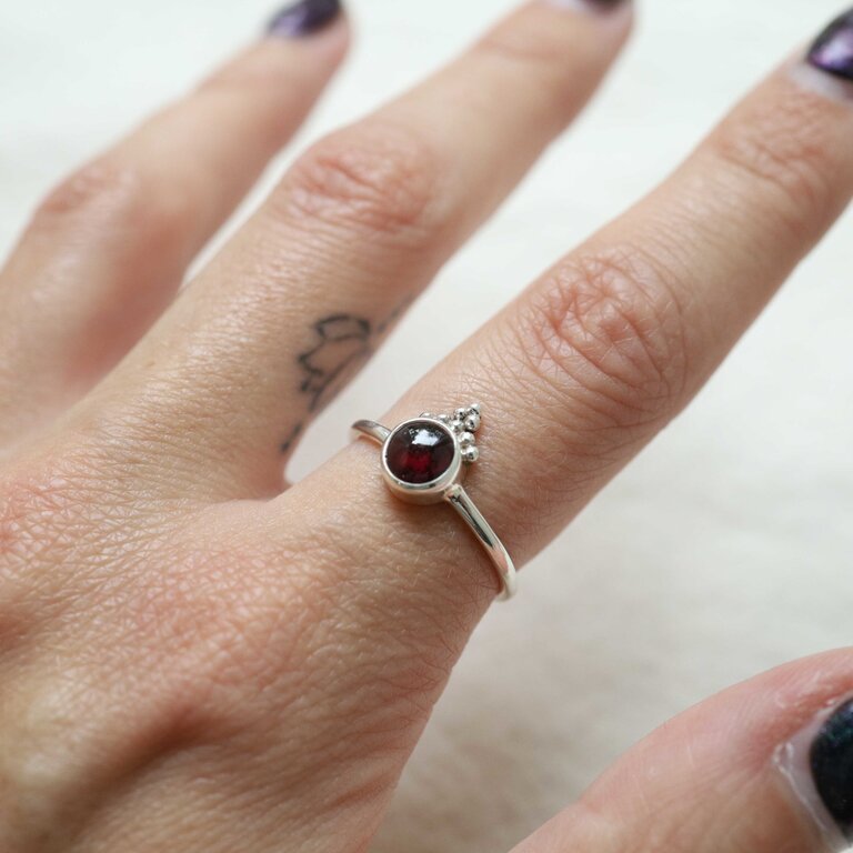 Bague Grenat - Daisy