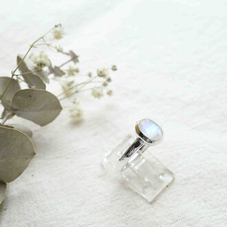 Rainbow moonstone ring - Classique