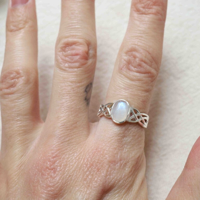 Rainbow moonstone ring - Alba