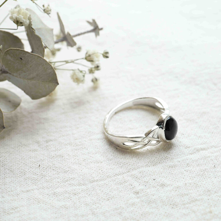 Onyx Ring - Alba