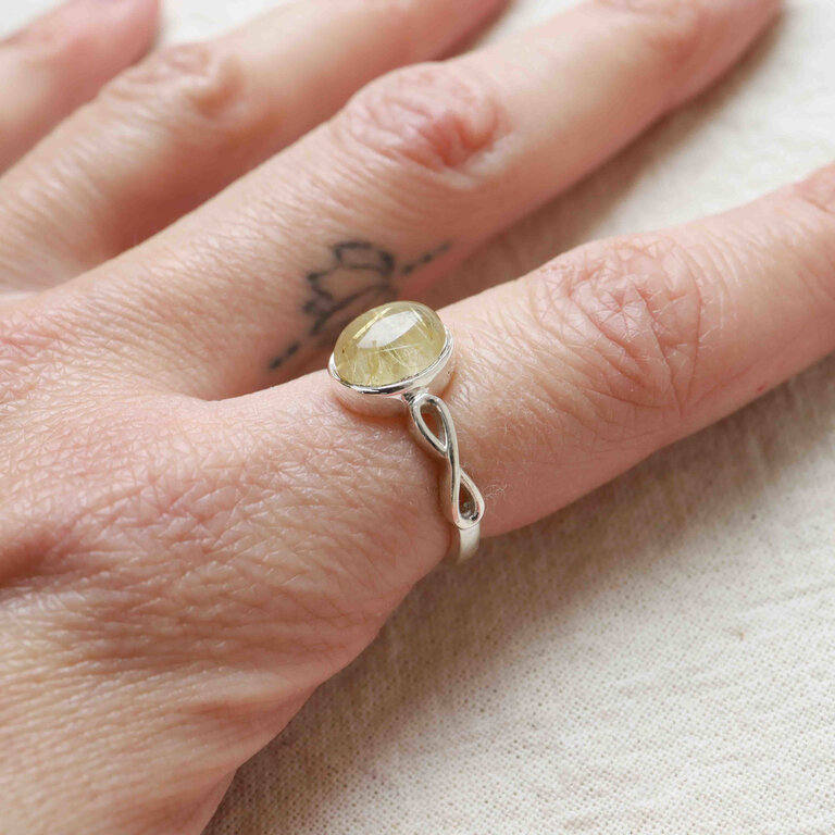 Rutilated Quartz Ring - Infini