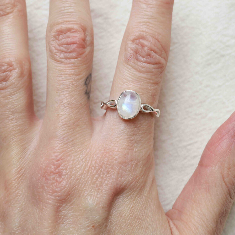 Rainbow moonstone ring - Infini