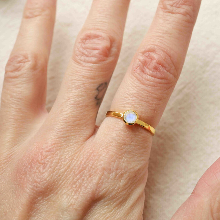 Bague Pierre de lune plaqué or - Ronde