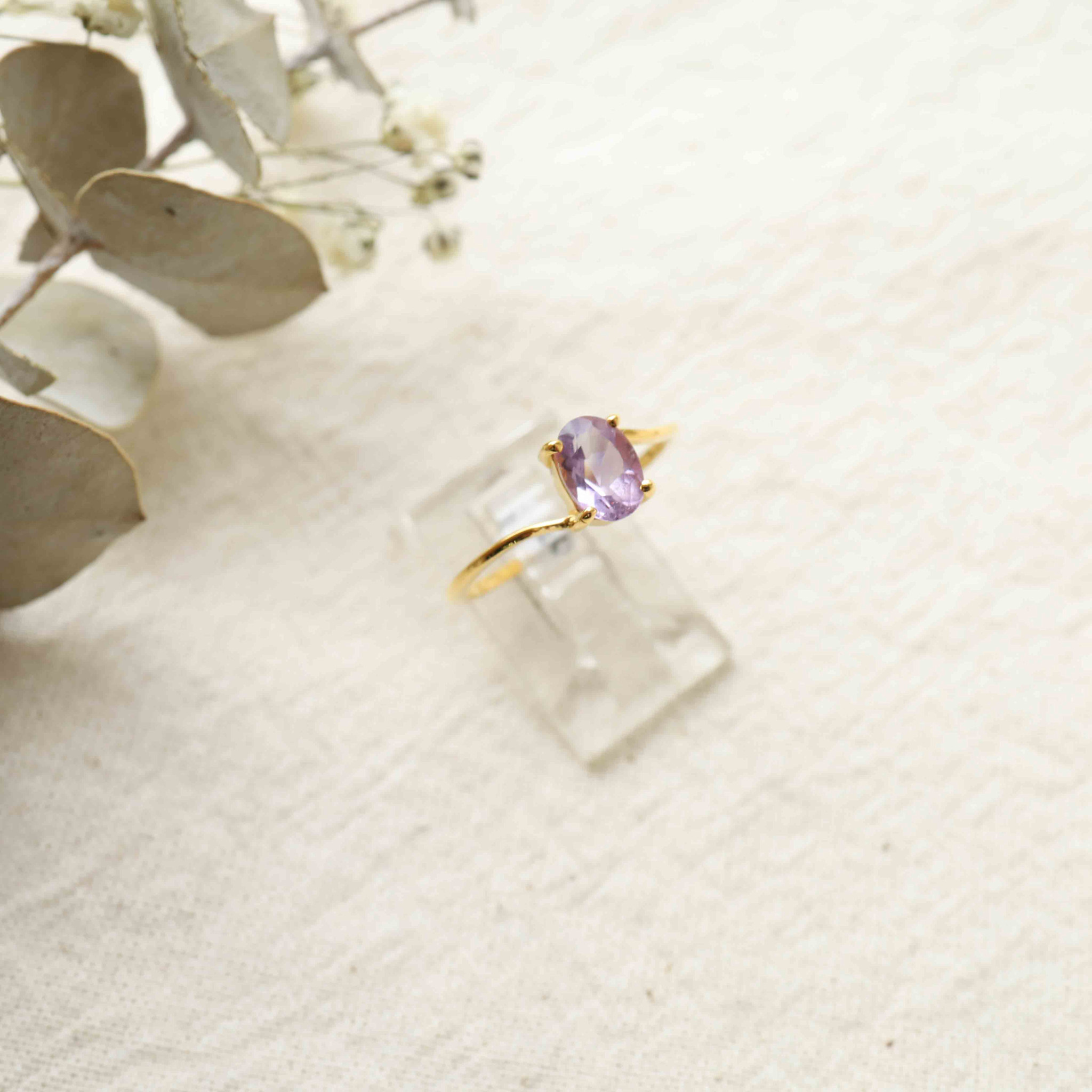 Amethyst ring gold plated - Vague