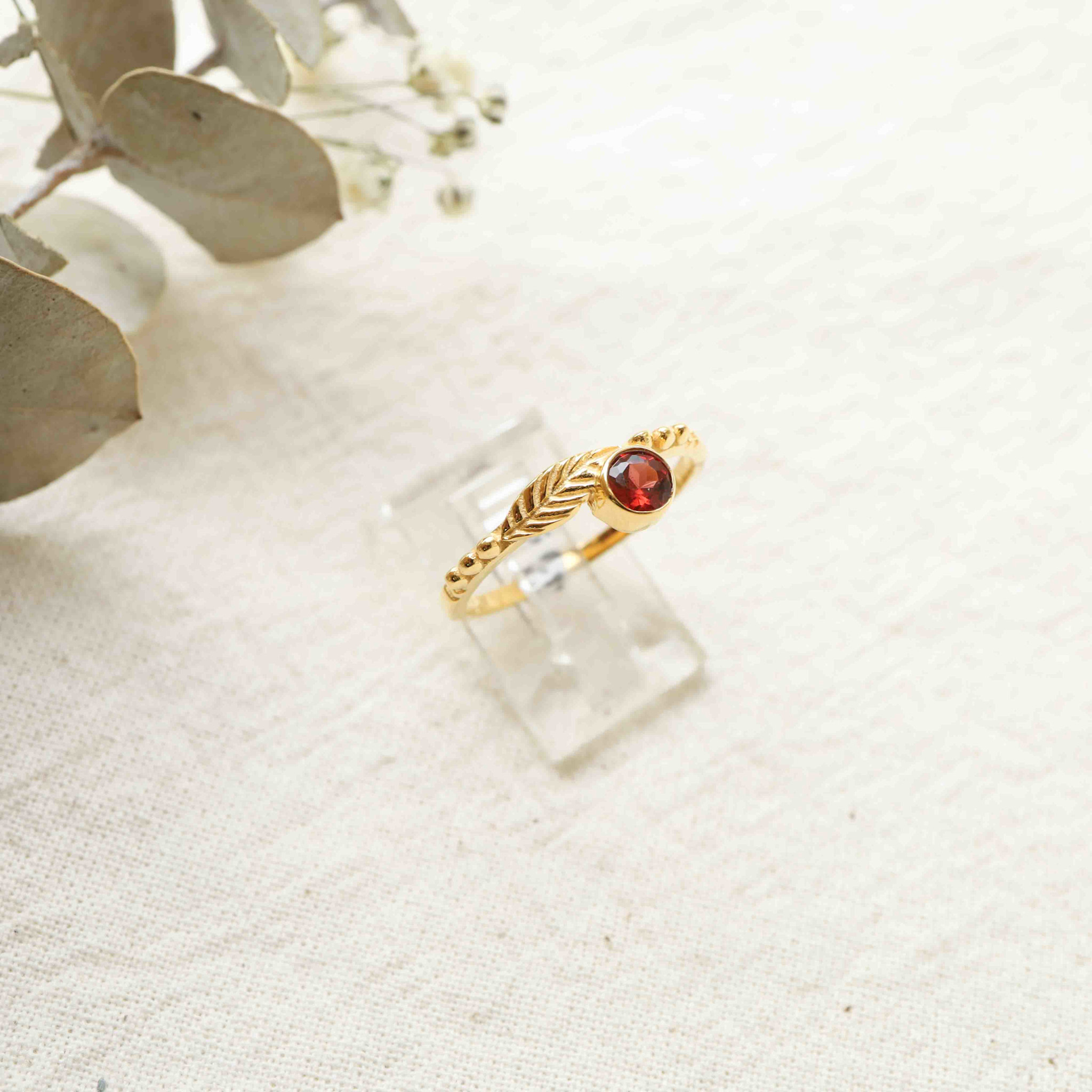 Garnet ring gold plated - Cybèle