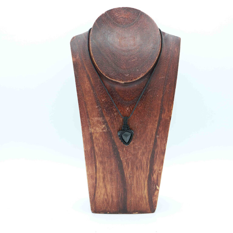 Pendentif Tourmaline noire macramé - Triangle