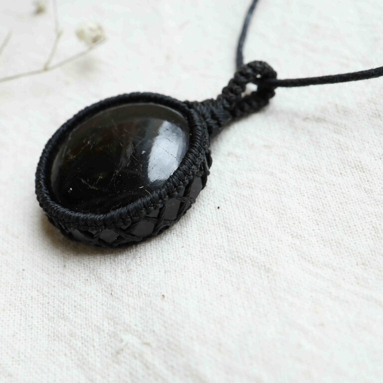 Black Tourmaline Pendant Macrame - Rond