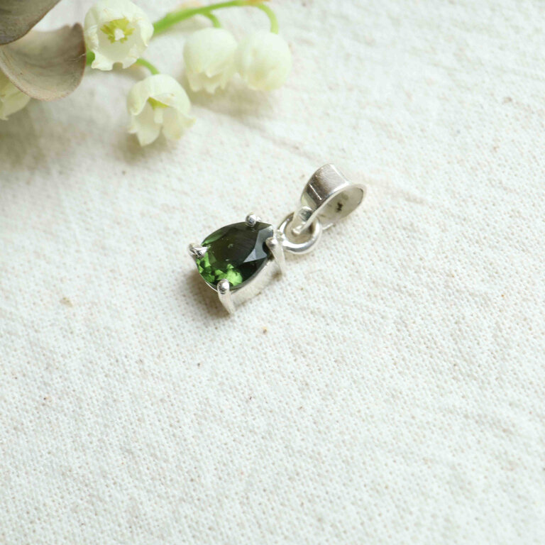 Pendentif Moldavite - Facetté