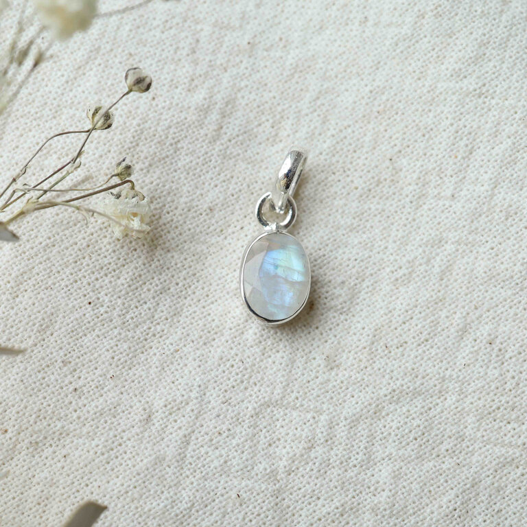 Rainbow Moonstone Pendant - Faceted mini