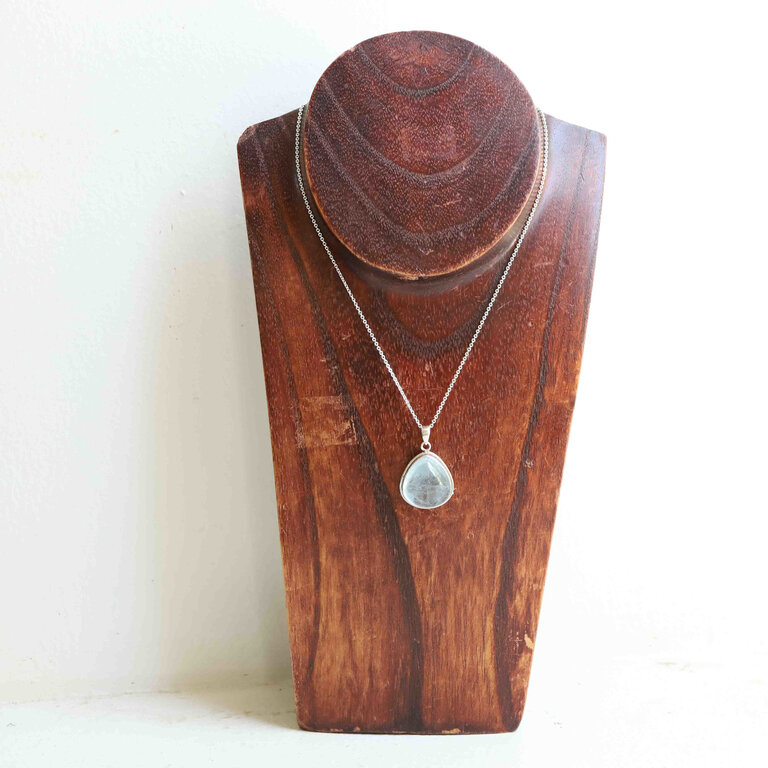 Aquamarine Pendant - Hortensia