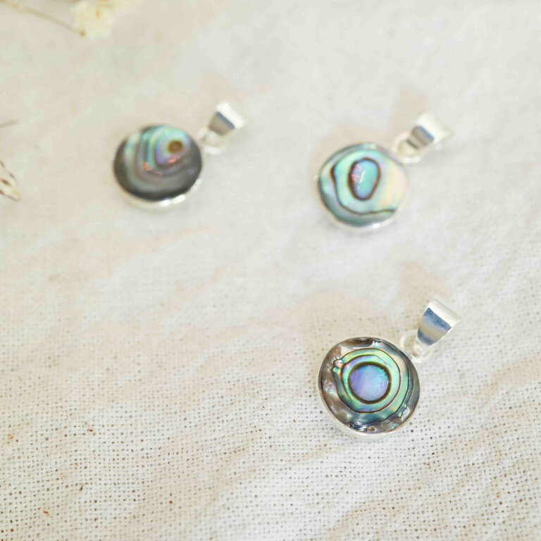 ROUND ABALONE PENDANT
