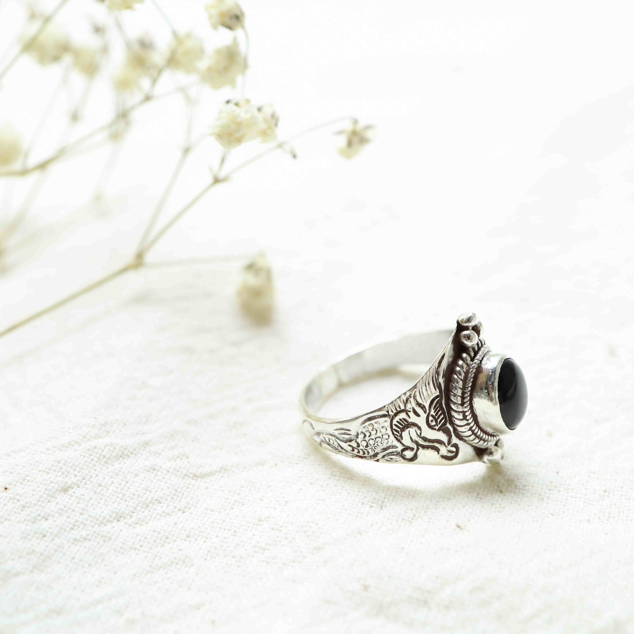 Onyx Ring - Draco