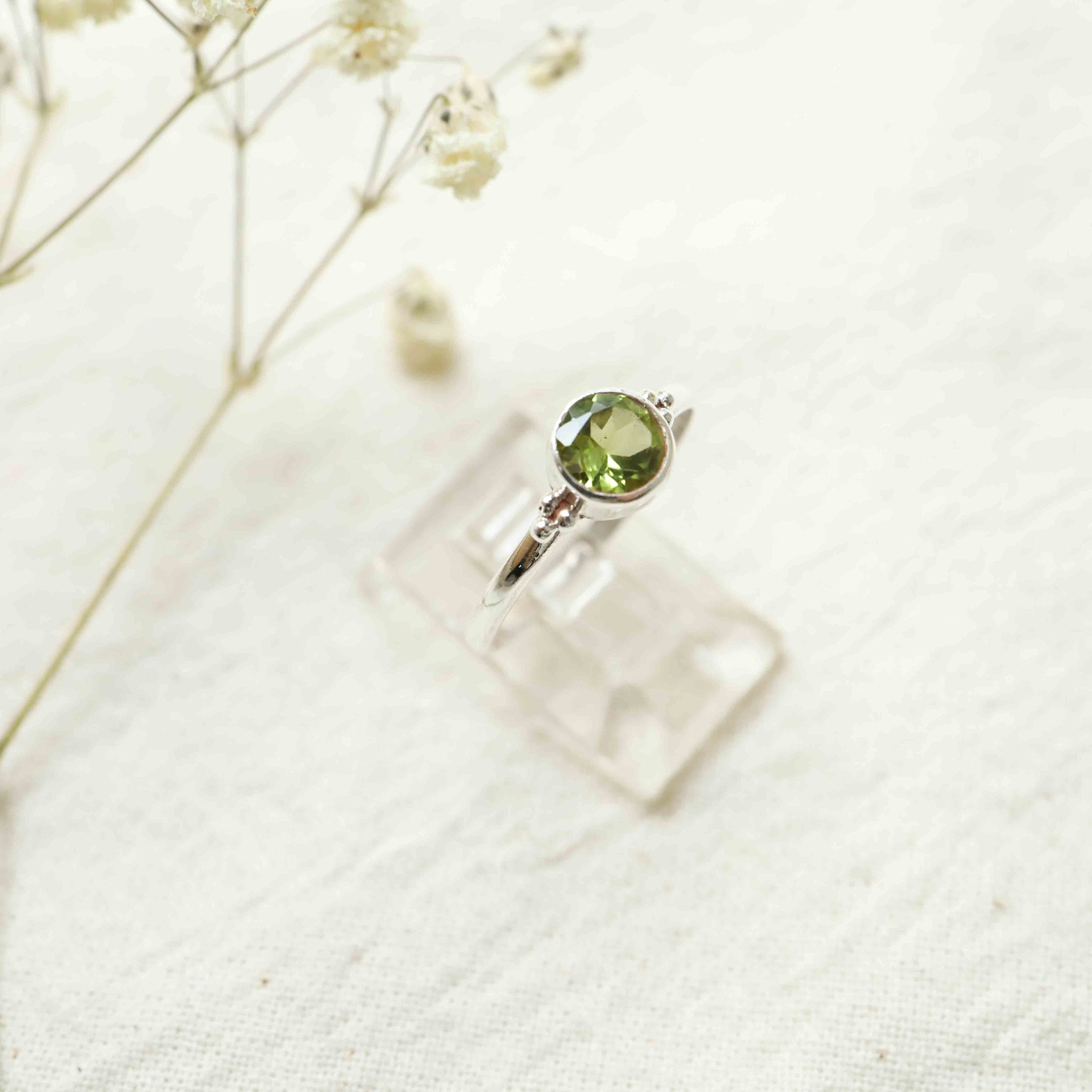Peridot Ring - Freesia