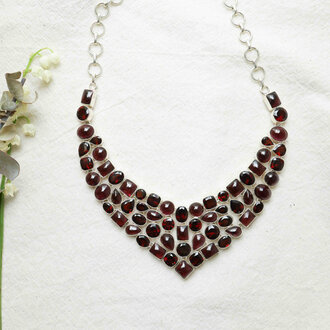 Grenat Necklace - Hathor