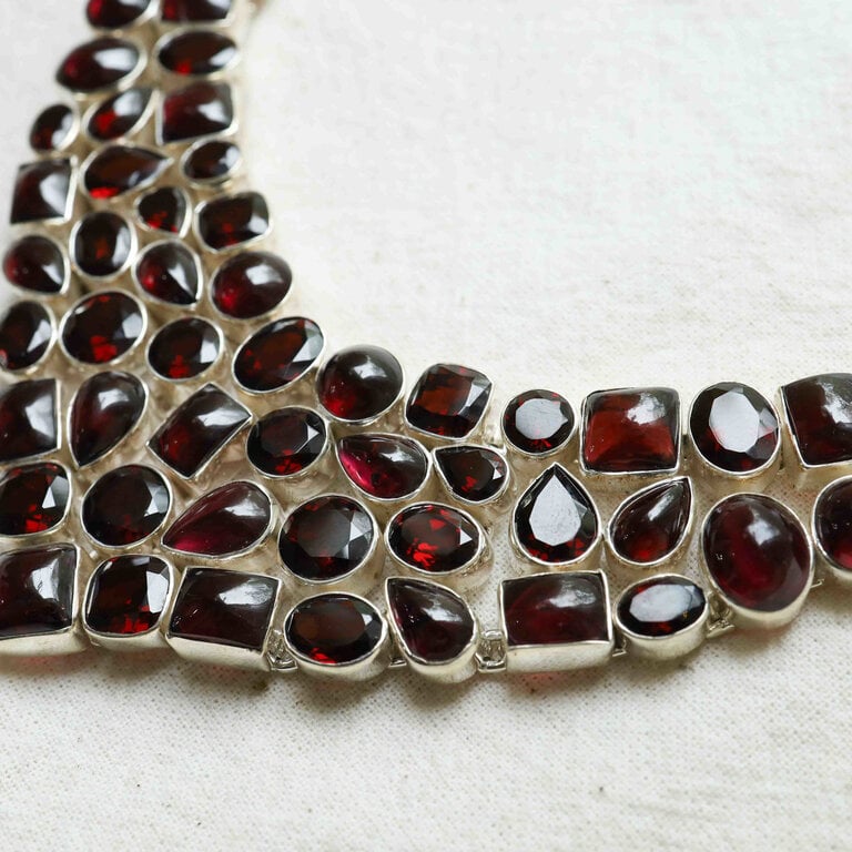 Collier Grenat - Hathor