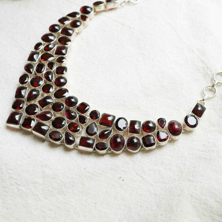 Collier Grenat - Hathor