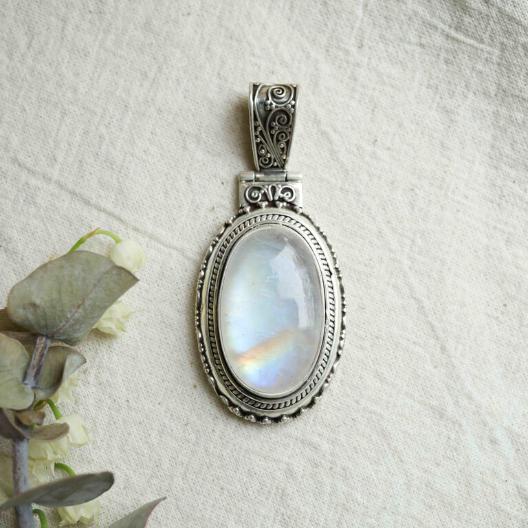 Rainbow Moonstone Pendant - Inanna
