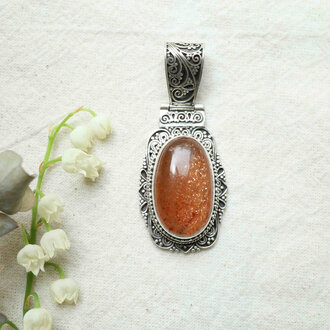 Pendentif Pierre de soleil - Inanna