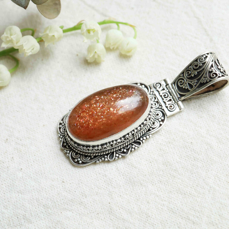Sunstone Pendant - Inanna