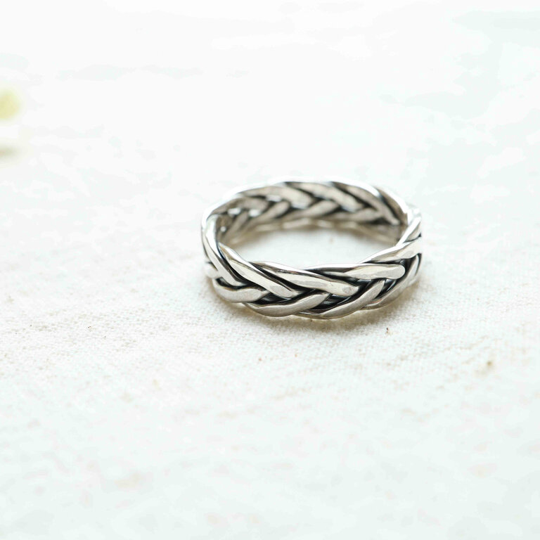 Silver Ring - Tressé