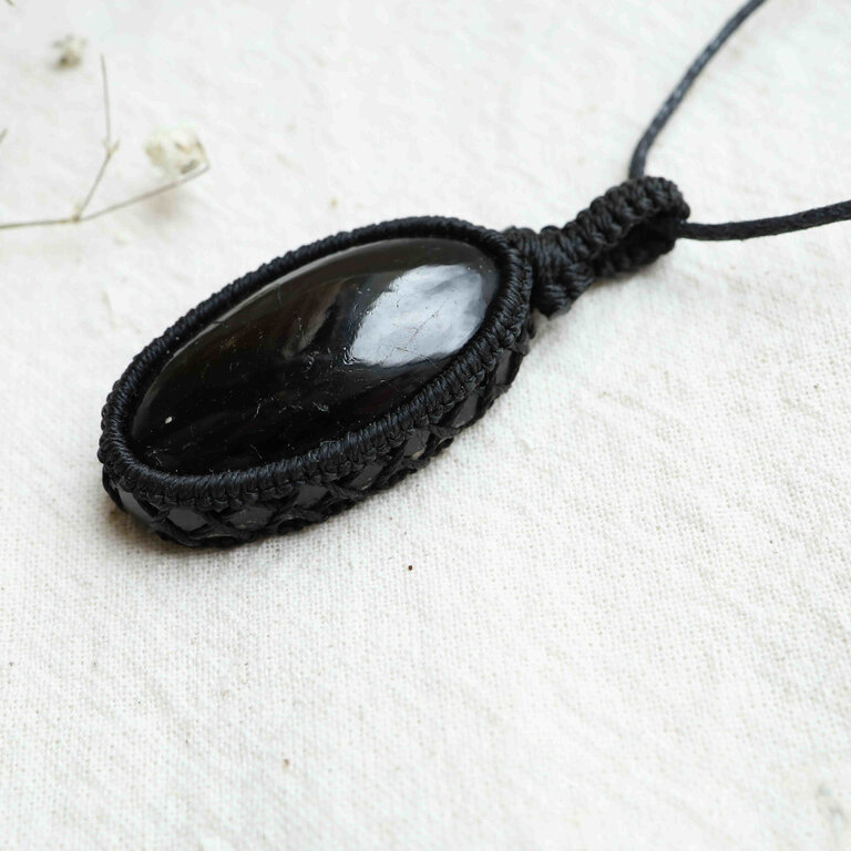 Black Tourmaline Pendant Macrame - Oval