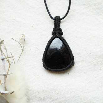 Pendentif Tourmaline noire macramé - Goutte