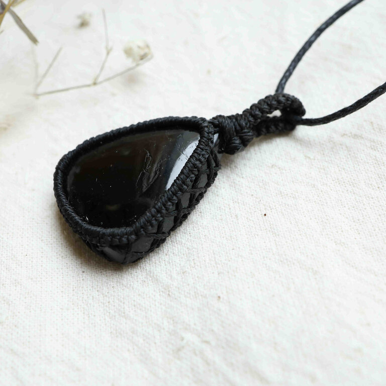 Pendentif Tourmaline noire macramé - Goutte