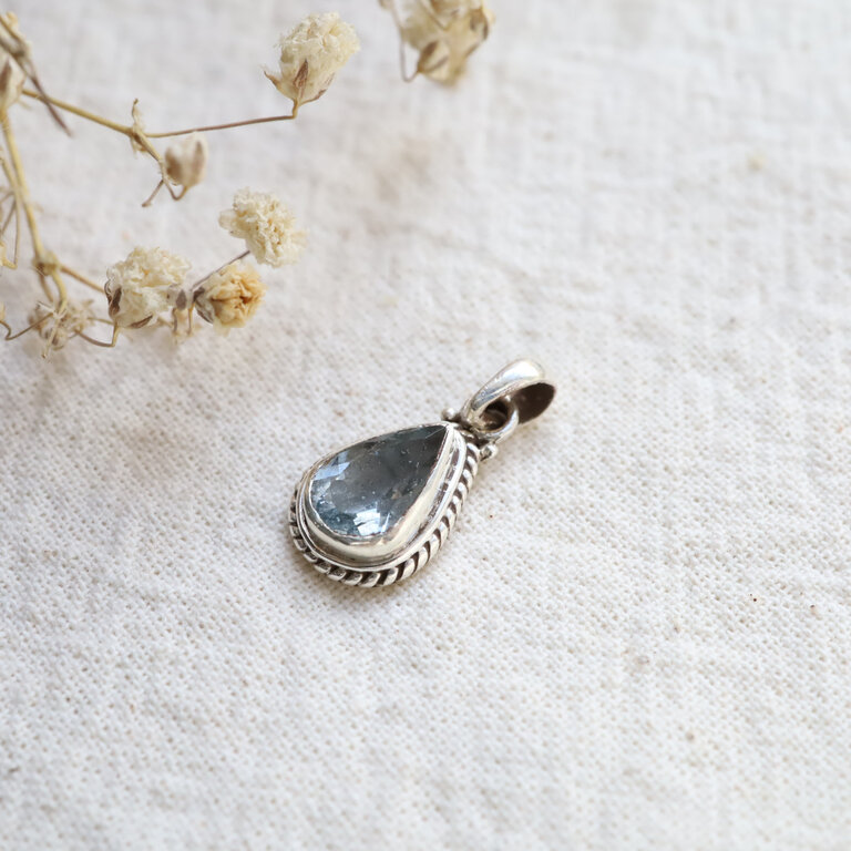 Aquamarine Pendant - Goutte