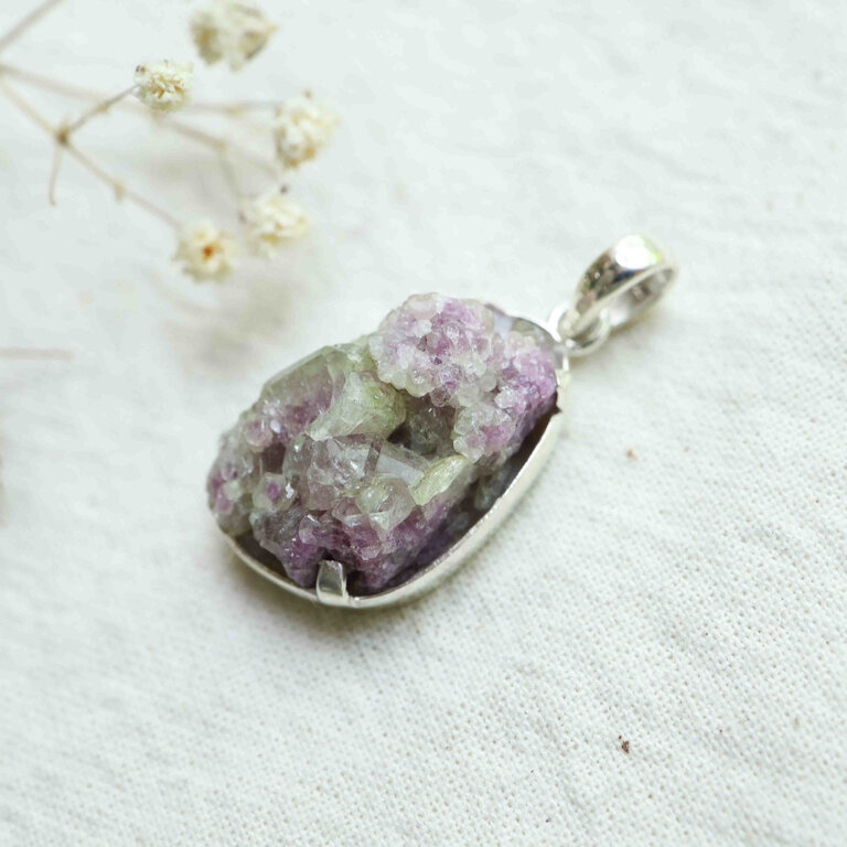Pendentif Vésuvianite - Brut
