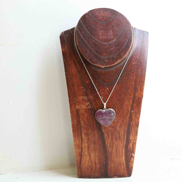 Ruby pendant - Coeur
