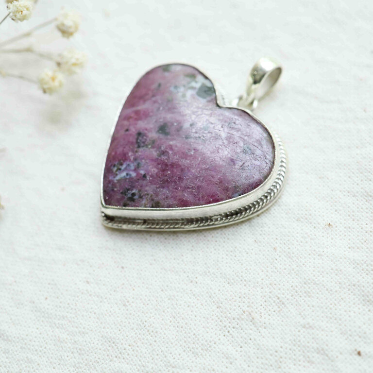 Ruby pendant - Coeur