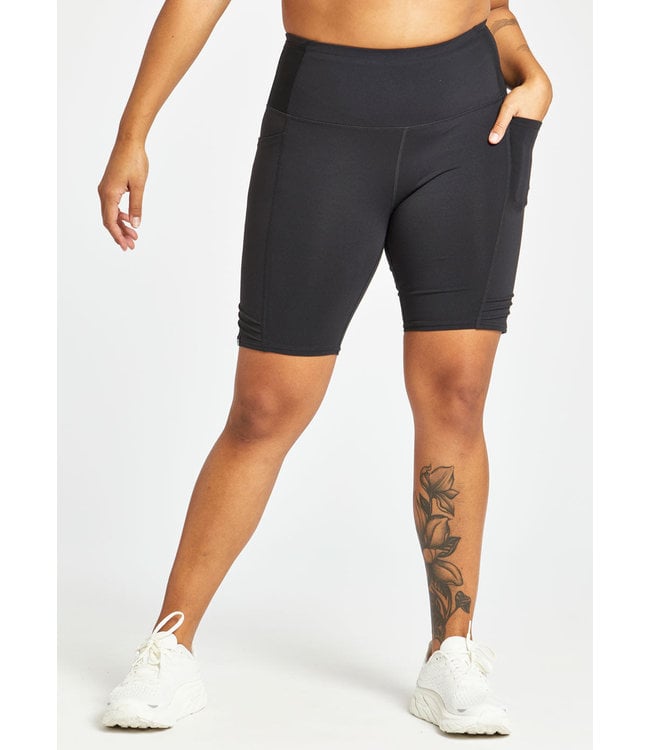 Oiselle Women's Long Pocket Jogger Shorts