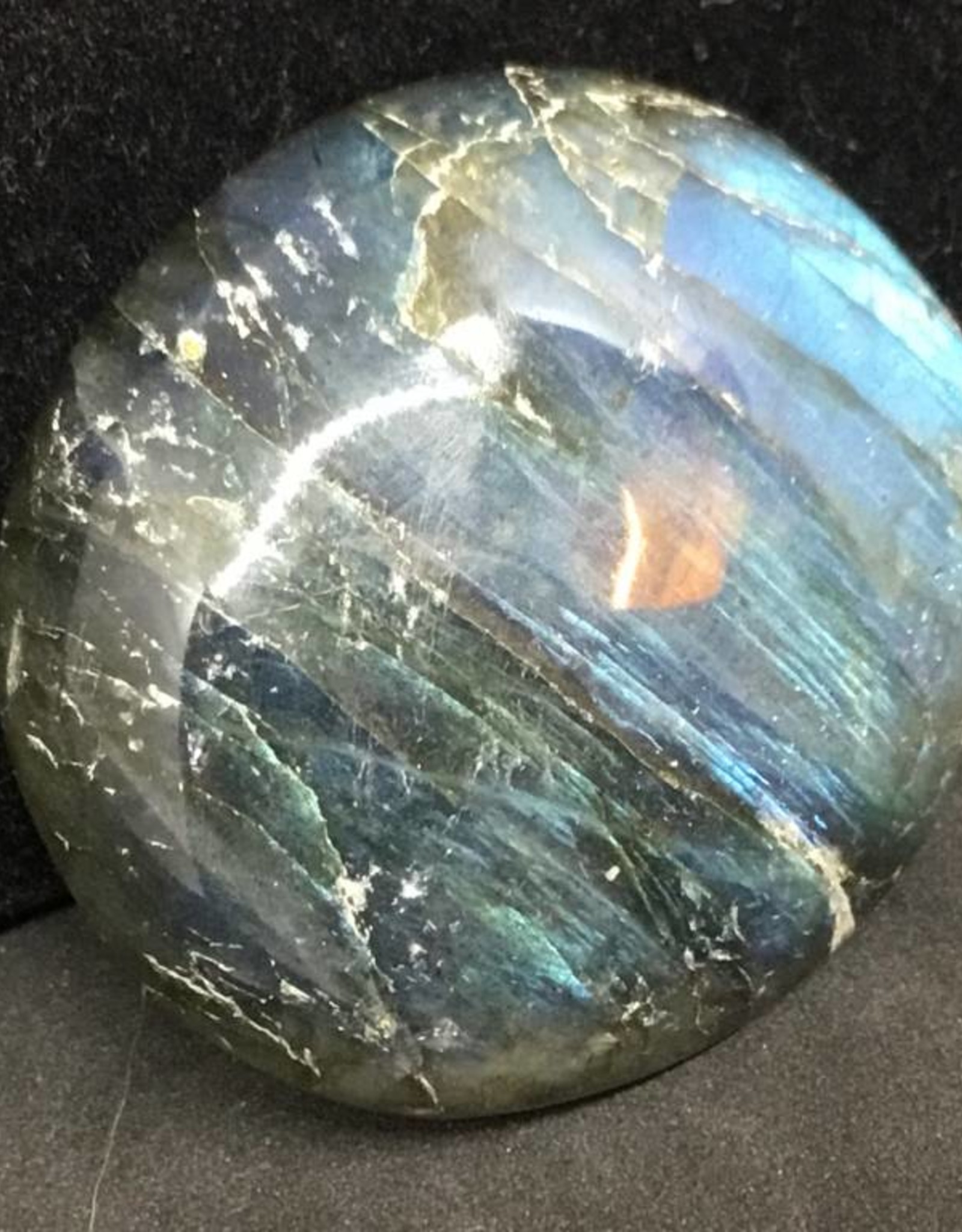 Labradorite palm stone