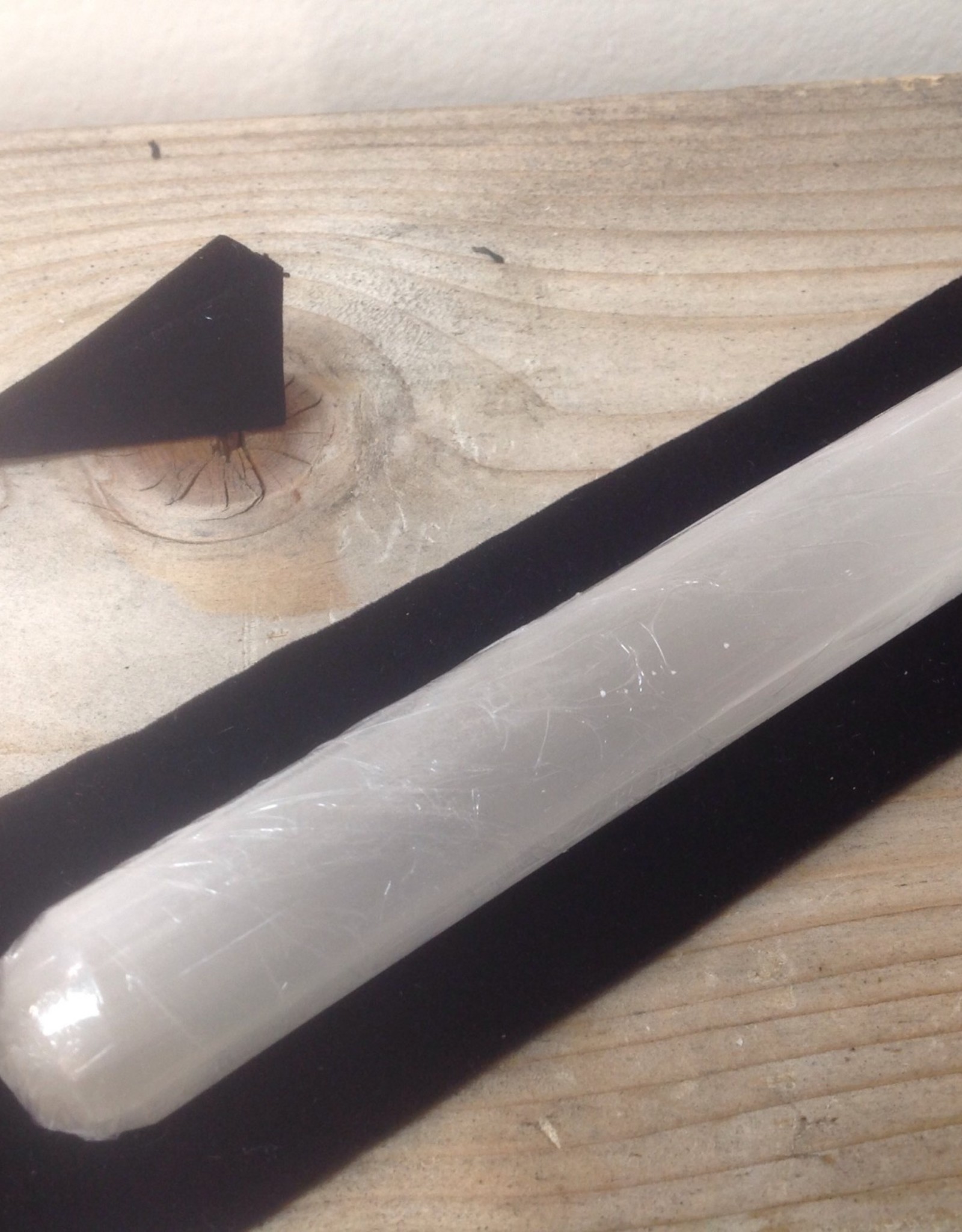 Selenite wand - rounded edges