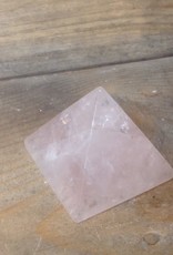 Rose Quartz Pyramid 25-30mm