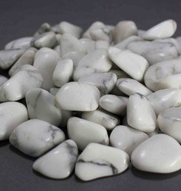 Howlite Tumbled Stone (Zimbabwe) M
