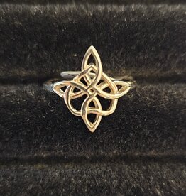 Celtic Design Sterling Silver Ring Size 7