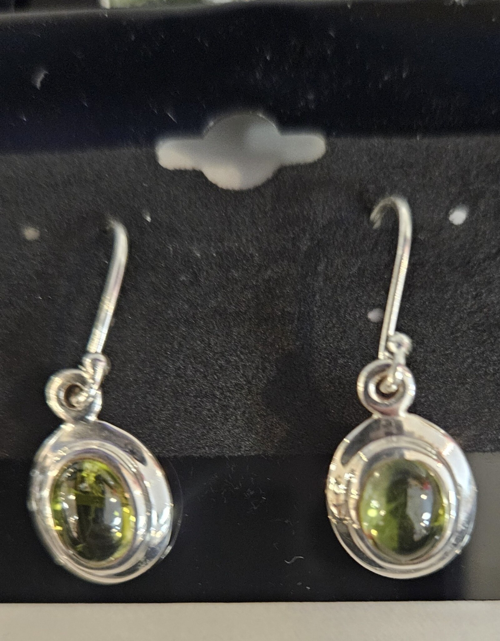 Sterling Silver Dangle Earrings Peridot w/silver lift